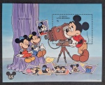 SÃO VICENTE E GRANADINAS - DISNEY - BLOCO - MINT