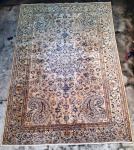Antigo Tapete Kashan, com rapé e um imperceptível restauro Med. 368 x 242 cm.