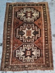 Antigo Tapete Kasak turco geométrico. Med. 167 x 122 cm.