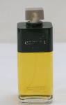 Um frasco de perfume de marca francesa, Vetiver Carven-  Eau de toilette  100 ml, aberto, vendido sem atestar.