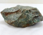 Pedra brasileira decorativa de Quartzo verde bruto, conhecida como aventurina. Med. 10 x 21 x 9 cm. Peso 2000 kg.