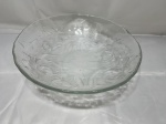 Centro de mesa, fruteira, bowl em vidro moldado. Medindo 32cm x 9cm de altura.