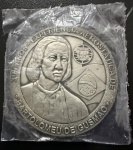 Medalha Comemorativa, 300 Anos da Experiência Aerostática de Bartolomeu de Gusmão, Ano 1709/2009, Prata, Peso 64 g, Diâmetro 50 mm, no estojo com Certificado da CMB, Flor de Cunho.