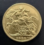 Moeda Estrangeira, ÁFRICA DO SUL (SA), Rei Jorge V, Valor 1 Libra (Soberano), Ano 1928, Ouro 917%, Peso 8g, Diâmetro  22 mm, Flor de Cunho.