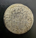 Rara Moeda Brasileira, Colonial, Reino D.Pedro II, Valor 160 Reis, Ano 1695, 1º Tipo - Coroa Larga, Variante REVERSO SEM PONTUAÇÃO, Casa da Moeda da Bahia, Prata, Peso 4,83 g, Diâmetro 25 mm, Muito Bem Conservada.