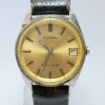 MASSON - Relógio quartz, não testado. Pulseira: 20mm. Caixa: 3,7cm x 3,6cm, vertical x horizontal, sem contar a coroa. ***ATENÇÃO! ESTE RELÓGIO NÃO POSSUI GARANTIA DE FUNCIONAMENTO. Produto sendo vendido conforme ESTADO, testado, ou não, diz respeito apenas ao momento da catalogação. Recomenda-se revisão.*** Se necessário, solicitar mais fotos, vídeos ou perguntas para análise via e-mail reidaantiguidade@gmail.com, Obrigado pela visita!