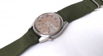 Vintage Coleção, Decoração, Raro Relógio Seiko 5 DX Militar, Modelo 6106 Vietnam 1969`s, Revisado, Funcionando, Automático, em Aço medindo 36mm de diâmetro, Segundeiro Central, Calendário duplo, Coroa original posuição 4hs. Fundo em Aço de Rosca Série 6106. Excelente máquina original 17J revisada em março de 2026. Pulseira Lonada Verde Militar nova, sem uso. 