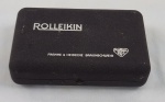 Acessórios para a Rolleiflex sendo caixa Rolleikin com 3 peças e capa de lente de
substituição sem lente. 