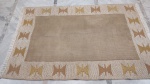 Tapete Kilim super decorativo.medindo 200x130cm.