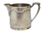 A C B - AUTOMÓVEL CLUBE DO BRASIL - ( 1907)  Cremeira em metal espessurado a prata inglesa, da manufatura Mappin & Webb, com tradicional emblema do extinto clube do automóvel brasileiro ; Medind7 x 9,5 cm,