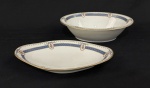 Limoges, France. Saladeira e porta covilhete porcelana francesa esmaltada, decoradas com motivos florais em policromia e detalhes em ouro. Manufatura no verso. Medindo: 6 x 23 x 19 cm e 24 x 14 cm.