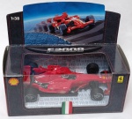 Miniatura Ferrari F1 F2008 Escala 1:38  Coleção Shell V-Power  Lacrada na CaixaFerrari F2008, o carro de Fórmula 1 daquela temporada, na escala 1:38, fechando com chave de ouro a sua coleção Shell V-Power.Este modelo é extremamente simbólico para colecionadores brasileiros, pois foi o carro com o qual Felipe Massa disputou o título mundial de 2008 até a última curva do GP do Brasil. É, sem dúvida, a peça mais icônica desta coleção promocional.