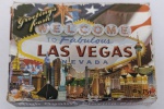 Baralho Temático Las Vegas Nevada  Souvenir Colecionável  High Qualitysouvenir clássico de Las Vegas. A caixa apresenta uma colagem dos marcos mais famosos da "Cidade do Pecado", incluindo o icônico letreiro "Welcome to Fabulous Las Vegas", a Stratosphere Tower e hotéis temáticos como o Luxor e o New York-New York.