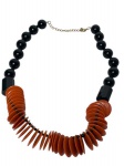 Antigo e lindo colar importado com bolas pretas e pastilhas no tom coral