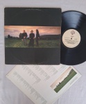 LP BEE GEES - E S P C/ ENCARTE // CAPA CONFORME FOTOS // DISCO EM MUITO BOM ESTADO // PODE CONTER RISCOS QUE CAUSAM CHIADOS, RUÍDOS OU PULOS