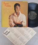 LP TONHO MATÉRIA C/ ENCARTE // CAPA CONFORME FOTOS // DISCO EM MUITO BOM ESTADO // PODE CONTER RISCOS QUE CAUSAM CHIADOS, RUÍDOS OU PULOS