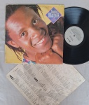 LP TONHO MATÉRIA - RUM BRAGADÁ C/ ENCARTE // CAPA CONFORME FOTOS // DISCO EM MUITO BOM ESTADO // PODE CONTER RISCOS QUE CAUSAM CHIADOS, RUÍDOS OU PULOS