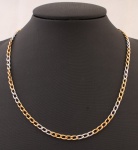 Elegante cordão estilo Cartier em ouro amarelo e branco 750 contrastado, cinzelado com elos entrelaç
