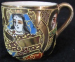 XÍCARA DE CAFÉ - PORCELANA JAPONESA ANTIGA - MOTIVOS ORIENTAIS EM ALTO RELEVO - 5CM X 5CM DIAM