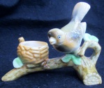 PASSARINHO C/NINHO - ESTATUETA - PORCELANA - 11 CM X 12 CM