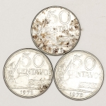 Numismática, BRASIL. Três Moedas Nacionais Antigas 50 Centavos