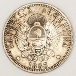 Numismática, Argentina. Moeda de 50 centavos ano 1883, prata 900. 12,5g, 30,1mm.Possui o brasão da Argentina no anverso e a cabeça da Liberdade no reverso. Centenária. Raríssima. Para colecionadores.