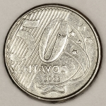 Numismática, Brasil. Moeda de 50 centavos ano 2002, cunho descentralizado deslocado. Escassa. V. 521