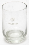 Colecionismo - Copo em vidro h= 8,5 cm , d= 6 cm - da Antiga Cia Aérea Brasileitra VARIG - Utilizado nas cabines dos aviões na prmeira classe