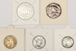 Numismática. Atenção: lote com peça e/ou peças vendida em leilão de 2025, não paga. Vamos apregoar com valor livre independente da avaliação anterior. Aconselhamos análise apurada. Não será descrita. Vale a foto. Legítima Galinha morta.