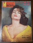 Revista Manchete Nº 399 (12 de Dezembro de 1959) - Odete Lara / Gérard Philipe / Jânio e Lott - Um exemplar excepcional de final de década que reúne o auge do cinema nacional e internacional com os bastidores da fervilhante corrida presidencial brasileira dos anos 60. Capa: Excelente nitidez no retrato de Odete Lara, com cores preservadas. Apresenta marcas normais de manuseio e as habituais anotações de arquivo à caneta junto com o carimbo de data da época ("12-12-59") no canto superior direito.