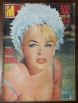 Revista Manchete Nº 511 (3 de Fevereiro de 1962) - Miss Brasil Será Carioca / Show de Coccinelle -  Um exemplar de altíssimo valor cultural e colecionável que capta a efervescência artística e os bastidores dos concursos de beleza no início dos anos 60. Capa: Apresenta excelente nitidez e boa preservação das cores originais. Contém marcas normais e leves de manuseio nas bordas e extremidades externas, além de pequenas inscrições de controle e arquivamento à caneta no canto superior direito e na parte inferior esquerda.