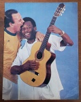 Pelé e Julio Iglesias (Anos 80)  O Rei do Futebol e o Ícone da Música Latina  Memorabília Histórica
