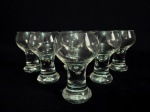 Lote cm 6 taças para coquetel, confeccionadas em vidro translúcido. Med.: 12 cm.