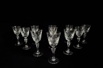 STRAUSS - H. STERN - Lote com 11 taças para licor em cristal translucido, lapidação no padrão losango. Med.: 12 cm.