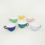PORCELANA, seis (6) xícaras para café sem os pires, tonalidades variadas, marca REAL (Mauá, SP, 1943 a 1994), vide foto.