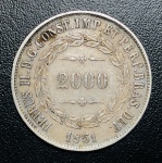 Moeda do Brasil - 2000 Reis 1851 - P-570 - Prata (.917) - 25,5gr - 37mm - 1º Tipo - 3º Sistema Monetario - Império Pedro II - Excelente Conservação.