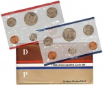 Envelope dos Estados Unidos 1984 com 12 Moedas -  1 Dime, 1 e 5 Cents, Quarter Dolar, Half Dolar + 2 Token - com Certificado.