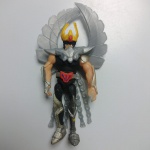 CAVALEIROS DO ZODÍACO - Brinquedo miniatura do personagem Ikki de Fênix, feito em material emborrachado  e produzido na década de 1990, medindo cerca de 13 cm. Em excelente estado de conservação, mas sem garantia futura. ATENÇÃO! Produto sendo vendido no estado conforme fotos. Testado ou não, diz respeito apenas no momento da catalogação. Questione todas as suas dúvidas antes de efetuar os lances, eles são IRREVOGÁVEIS e IRRETRATÁVEIS! Se necessário, solicitar mais fotos, vídeos ou perguntas para análise via e-mail contato.antig@gmail.com. Grato pelo contato.