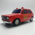 ESTRELA FIAT 147 GL -  Carrinho Corpo de Bombeiros de brinquedo movido a pilha e medindo cerca de 26 cm. COMPLETO, FUNCIONANDO e em excelente estado de conservação. ATENÇÃO! Produto sendo vendido no estado conforme fotos. Testado ou não, diz respeito apenas no momento da catalogação. Questione todas as suas dúvidas antes de efetuar os lances, eles são IRREVOGÁVEIS e IRRETRATÁVEIS! Se necessário, solicitar mais fotos, vídeos ou perguntas para análise via e-mail contato.antig@gmail.com. Grato pelo contato.