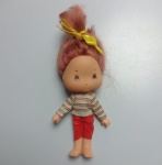 ESTRELA MORANGUINHO -  Brinquedo boneca Moranguinho da década de 1980. ATENÇÃO! Produto sendo vendido no estado conforme fotos. Testado ou não, diz respeito apenas no momento da catalogação. Questione todas as suas dúvidas antes de efetuar os lances, eles são IRREVOGÁVEIS e IRRETRATÁVEIS! Se necessário, solicitar mais fotos, vídeos ou perguntas para análise via e-mail contato.antig@gmail.com. Grato pelo contato.