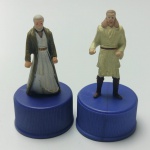 PEPSI OBI-WAN KENOBI E QUI-GON JINN STAR WARS - Brinquedo miniatura colecionável  personagem Obi-wan Kenobi e Qui-gon Jinn, medindo cerca de 6 cm. Em excelente estado de conservação, mas sem garantia futura. ATENÇÃO! Produto sendo vendido no estado conforme fotos. Testado ou não, diz respeito apenas no momento da catalogação. Questione todas as suas dúvidas antes de efetuar os lances, eles são IRREVOGÁVEIS e IRRETRATÁVEIS! Se necessário, solicitar mais fotos, vídeos ou perguntas para análise via e-mail contato.antig@gmail.com. Grato pelo contato.