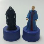 PEPSI CHANCELLOR VALORIUM E DARTH SIDIOUS STAR WARS - Brinquedo miniatura colecionável  personagem Chancellor Valorium e Darth Sidious, medindo cerca de 6 cm. Em excelente estado de conservação, mas sem garantia futura. ATENÇÃO! Produto sendo vendido no estado conforme fotos. Testado ou não, diz respeito apenas no momento da catalogação. Questione todas as suas dúvidas antes de efetuar os lances, eles são IRREVOGÁVEIS e IRRETRATÁVEIS! Se necessário, solicitar mais fotos, vídeos ou perguntas para análise via e-mail contato.antig@gmail.com. Grato pelo contato.