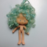 ESTRELA MORANGUINHO - Brinquedo boneca da coleção Moranguinho. ATENÇÃO! Produto sendo vendido no estado conforme fotos. Testado ou não, diz respeito apenas no momento da catalogação. Questione todas as suas dúvidas antes de efetuar os lances, eles são IRREVOGÁVEIS e IRRETRATÁVEIS! Se necessário, solicitar mais fotos, vídeos ou perguntas para análise via e-mail contato.antig@gmail.com. Grato pelo contato.