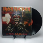 IRON MADEN A REAL DEAD ONE - Estado de conservação: CAPA- B e MÍDIA - MB. Com encarte. ATENÇÃO! Produto sendo vendido no estado conforme fotos. N(Novo) / MB(Muito Bom) / B(Bom) / M(Mediano) / R(Ruim). LPs podem ter pequenos riscos superficiais q possam causar chiados. Se necessário, solicitar mais fotos, vídeos ou perguntas para análise via e-mail contato.antig@gmail.com. Questione todas suas dúvidas antes de efetuar os lances, eles são IRREVOGÁVEIS e IRRETRATÁVEIS! Leia os Termos e Condições e a caixa de informações do leilão em Home no site www.antig.com.br dando ênfase nas Informações Importantes, ao efetuar o lance o arrematante concorda com Datas, Prazos e Regras da casa de leilões Antig.