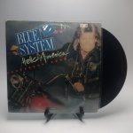 BLUE SYSTEM HELLO AMERICA  - Estado de conservação: CAPA- MB e MÍDIA - MB.. ATENÇÃO! Produto sendo vendido no estado conforme fotos. N(Novo) / MB(Muito Bom) / B(Bom) / M(Mediano) / R(Ruim). LPs podem ter pequenos riscos superficiais q possam causar chiados. Se necessário, solicitar mais fotos, vídeos ou perguntas para análise via e-mail contato.antig@gmail.com. Questione todas suas dúvidas antes de efetuar os lances, eles são IRREVOGÁVEIS e IRRETRATÁVEIS! Leia os Termos e Condições e a caixa de informações do leilão em Home no site www.antig.com.br dando ênfase nas Informações Importantes, ao efetuar o lance o arrematante concorda com Datas, Prazos e Regras da casa de leilões Antig.