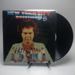 NEW YORK CITY DISCOTHEQUE 5 - Estado de conservação: CAPA- MB e MÍDIA - MB.  ATENÇÃO! Produto sendo vendido no estado conforme fotos. N(Novo) / MB(Muito Bom) / B(Bom) / M(Mediano) / R(Ruim). LPs podem ter pequenos riscos superficiais q possam causar chiados. Se necessário, solicitar mais fotos, vídeos ou perguntas para análise via e-mail contato.antig@gmail.com. Questione todas suas dúvidas antes de efetuar os lances, eles são IRREVOGÁVEIS e IRRETRATÁVEIS! Leia os Termos e Condições e a caixa de informações do leilão em Home no site www.antig.com.br dando ênfase nas Informações Importantes, ao efetuar o lance o arrematante concorda com Datas, Prazos e Regras da casa de leilões Antig.
