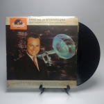 BERT KAEMPFERT E SUA ORQUESTRA - Estado de conservação: CAPA- B e MÍDIA - B. Com encarte.  ATENÇÃO! Produto sendo vendido no estado conforme fotos. N(Novo) / MB(Muito Bom) / B(Bom) / M(Mediano) / R(Ruim). LPs podem ter pequenos riscos superficiais q possam causar chiados. Se necessário, solicitar mais fotos, vídeos ou perguntas para análise via e-mail contato.antig@gmail.com. Questione todas suas dúvidas antes de efetuar os lances, eles são IRREVOGÁVEIS e IRRETRATÁVEIS! Leia os Termos e Condições e a caixa de informações do leilão em Home no site www.antig.com.br dando ênfase nas Informações Importantes, ao efetuar o lance o arrematante concorda com Datas, Prazos e Regras da casa de leilões Antig.