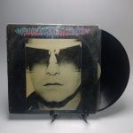 ELTON JOHN VICTIM OF LOVE - Estado de conservação: CAPA- MB e MÍDIA - MB. ATENÇÃO! Produto sendo vendido no estado conforme fotos. N(Novo) / MB(Muito Bom) / B(Bom) / M(Mediano) / R(Ruim). LPs podem ter pequenos riscos superficiais q possam causar chiados. Se necessário, solicitar mais fotos, vídeos ou perguntas para análise via e-mail contato.antig@gmail.com. Questione todas suas dúvidas antes de efetuar os lances, eles são IRREVOGÁVEIS e IRRETRATÁVEIS! Leia os Termos e Condições e a caixa de informações do leilão em Home no site www.antig.com.br dando ênfase nas Informações Importantes, ao efetuar o lance o arrematante concorda com Datas, Prazos e Regras da casa de leilões Antig.