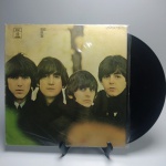 THE BEATLES FOR SALE - Estado de conservação: CAPA- MB e MÍDIA - MB. ATENÇÃO! Produto sendo vendido no estado conforme fotos. N(Novo) / MB(Muito Bom) / B(Bom) / M(Mediano) / R(Ruim). LPs podem ter pequenos riscos superficiais q possam causar chiados. Se necessário, solicitar mais fotos, vídeos ou perguntas para análise via e-mail contato.antig@gmail.com. Questione todas suas dúvidas antes de efetuar os lances, eles são IRREVOGÁVEIS e IRRETRATÁVEIS! Leia os Termos e Condições e a caixa de informações do leilão em Home no site www.antig.com.br dando ênfase nas Informações Importantes, ao efetuar o lance o arrematante concorda com Datas, Prazos e Regras da casa de leilões Antig.