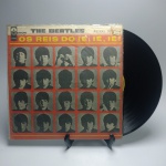 THE BEATLES OS REIS DO IÉ, IÉ, IÉ - Estado de conservação: CAPA- MB e MÍDIA - MB.  ATENÇÃO! Produto sendo vendido no estado conforme fotos. N(Novo) / MB(Muito Bom) / B(Bom) / M(Mediano) / R(Ruim). LPs podem ter pequenos riscos superficiais q possam causar chiados. Se necessário, solicitar mais fotos, vídeos ou perguntas para análise via e-mail contato.antig@gmail.com. Questione todas suas dúvidas antes de efetuar os lances, eles são IRREVOGÁVEIS e IRRETRATÁVEIS! Leia os Termos e Condições e a caixa de informações do leilão em Home no site www.antig.com.br dando ênfase nas Informações Importantes, ao efetuar o lance o arrematante concorda com Datas, Prazos e Regras da casa de leilões Antig.